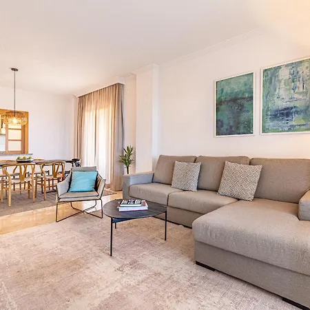 דירה Large 3-bedroom Nestled In Golf Paradise אסטפונה