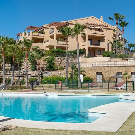 Large 3-bedroom Nestled In Golf Paradise * Estepona