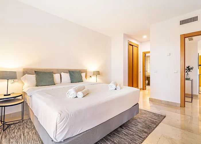 Large 3-bedroom Nestled In Golf Paradise Estepona