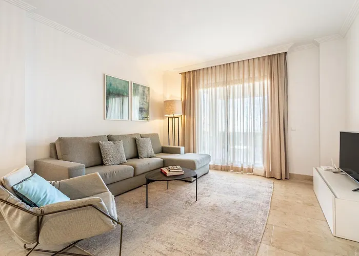 Apartamento Large 3-bedroom Nestled In Golf Paradise *