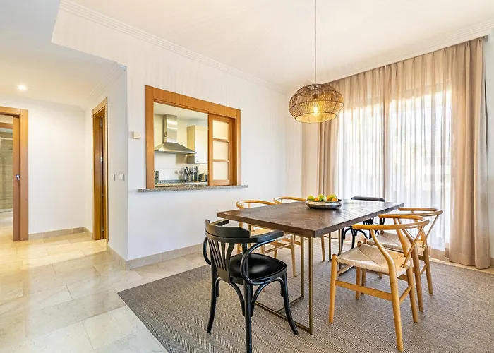 Large 3-bedroom Nestled In Golf Paradise * Estepona