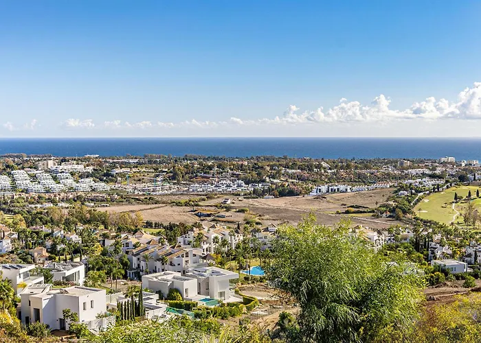Large 3-bedroom Nestled In Golf Paradise Estepona