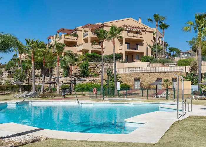 Large 3-bedroom Nestled In Golf Paradise * Estepona